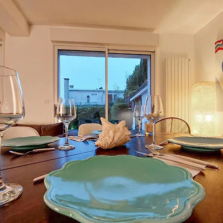 Stunning In With Kitchen Дом отдыха Руайян