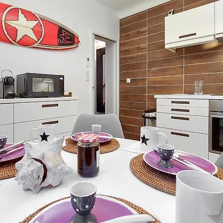 Stunning In With Kitchen * Руайян